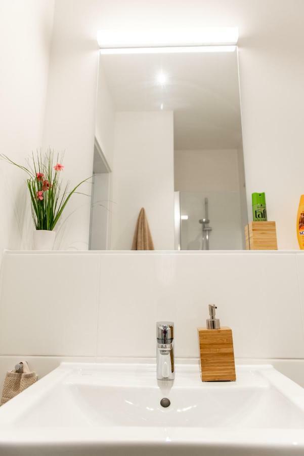 Myroom - Serviced